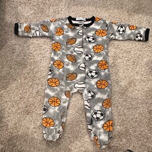 Designer Baby Steps Gray and Orange Sports Footie